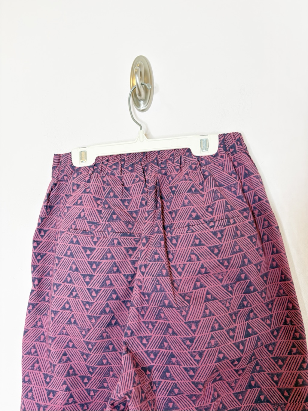 World Of Crow Pleated Pants Plum Size Small — image 5 of 8